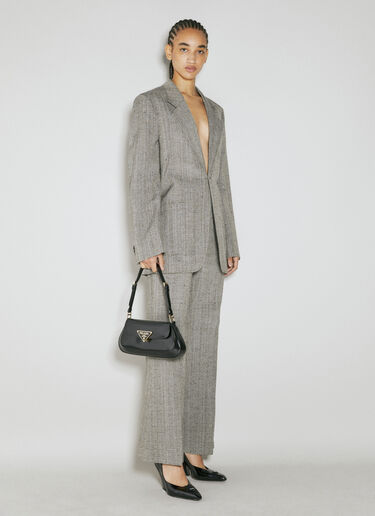 Prada 로고 플라크 바게트 숄더백 블랙 pra0254058