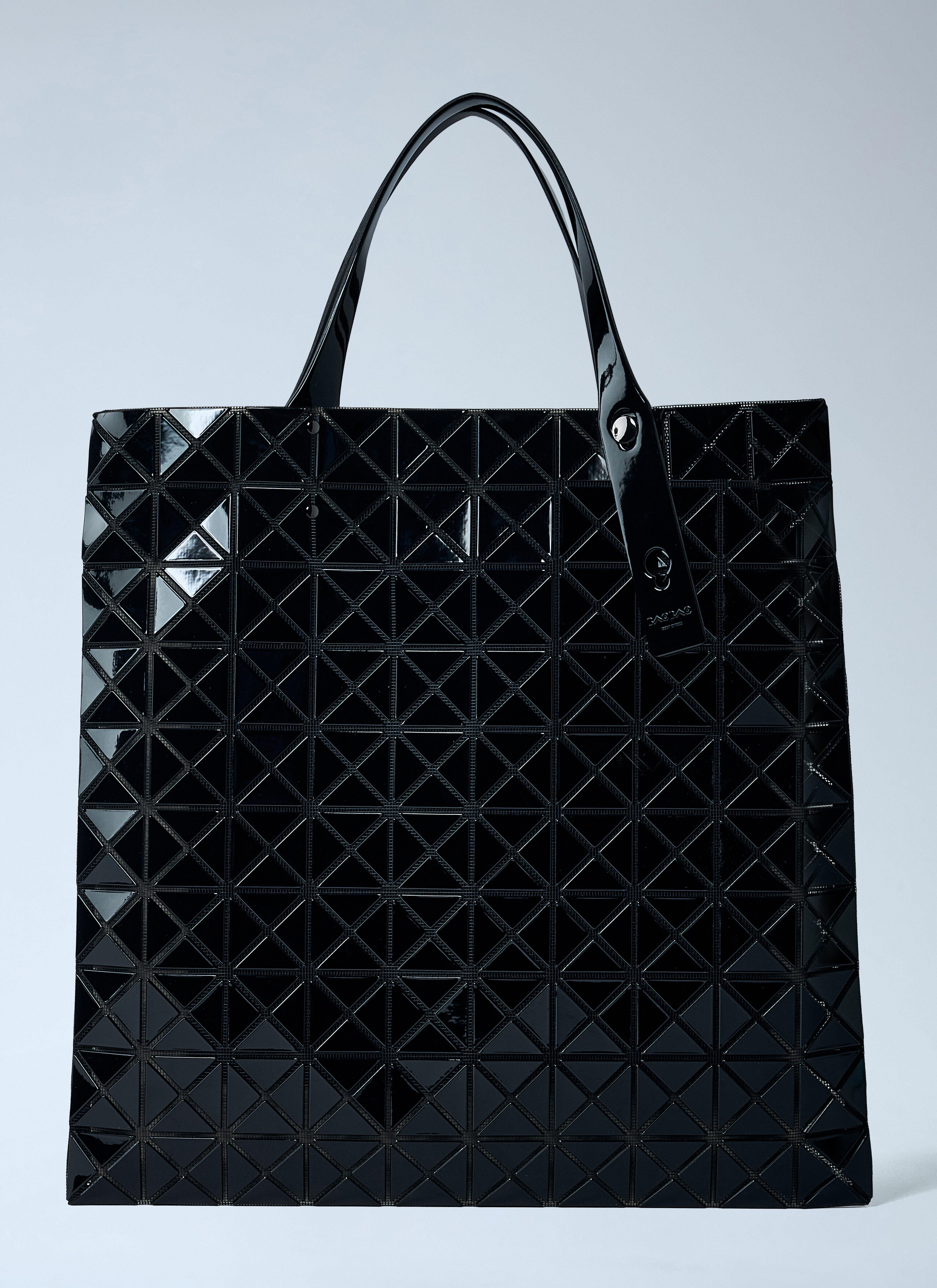 ISSEY MIYAKE BAO BAOブラックトートバッグ BAO BAO ISSEY MIYAKE – ISSEY MIYAKE ONLINE STORE