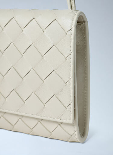 Bottega Veneta Andiamo Messenger Crossbody Bag White bov0261070