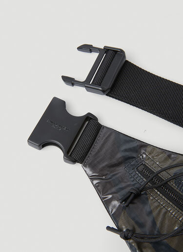 로고 프린트 카모플라쥬 벨트 백 Saint Laurent 로고 프린트 카모플라쥬 벨트 백 블랙 sla0147059