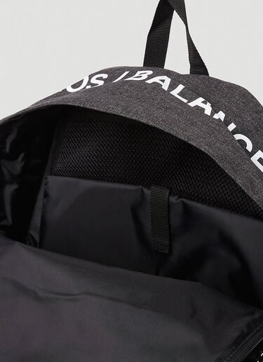 Eastpak x UNDERCOVER 카오스 밸런스 백팩 그레이 une0149002