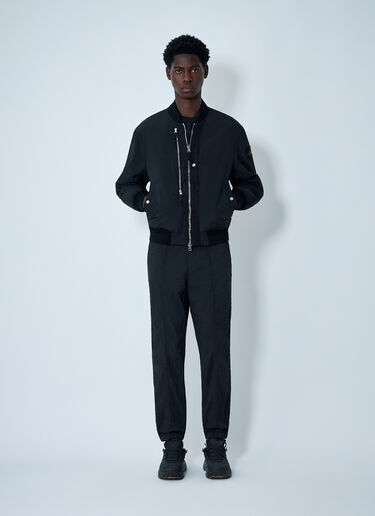 Stone Island Logo Patch Pants Black sto0162010