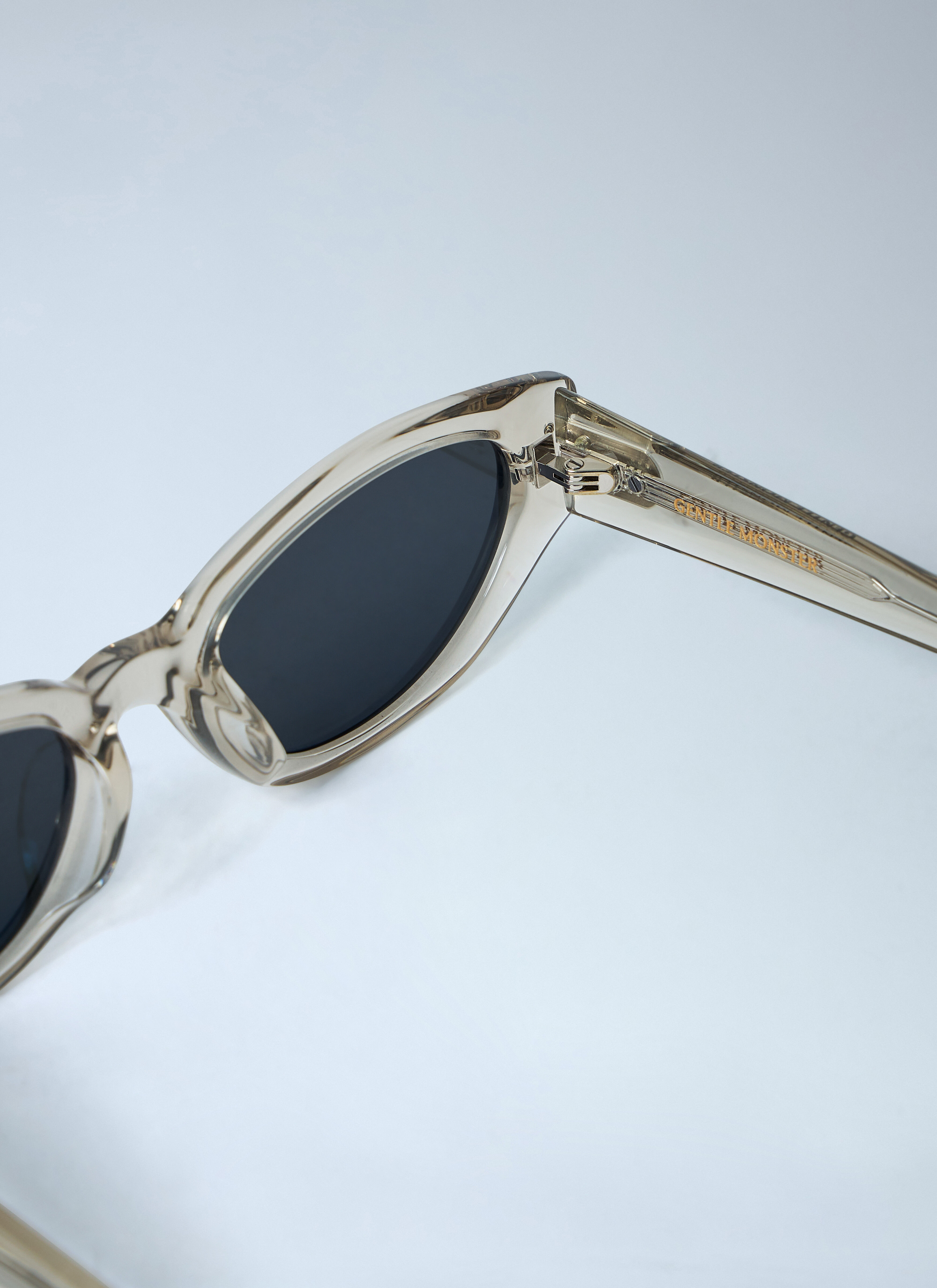 Gentle Monster Women's' Dada BRC11 Sunglasses in Grey | LN-CC®