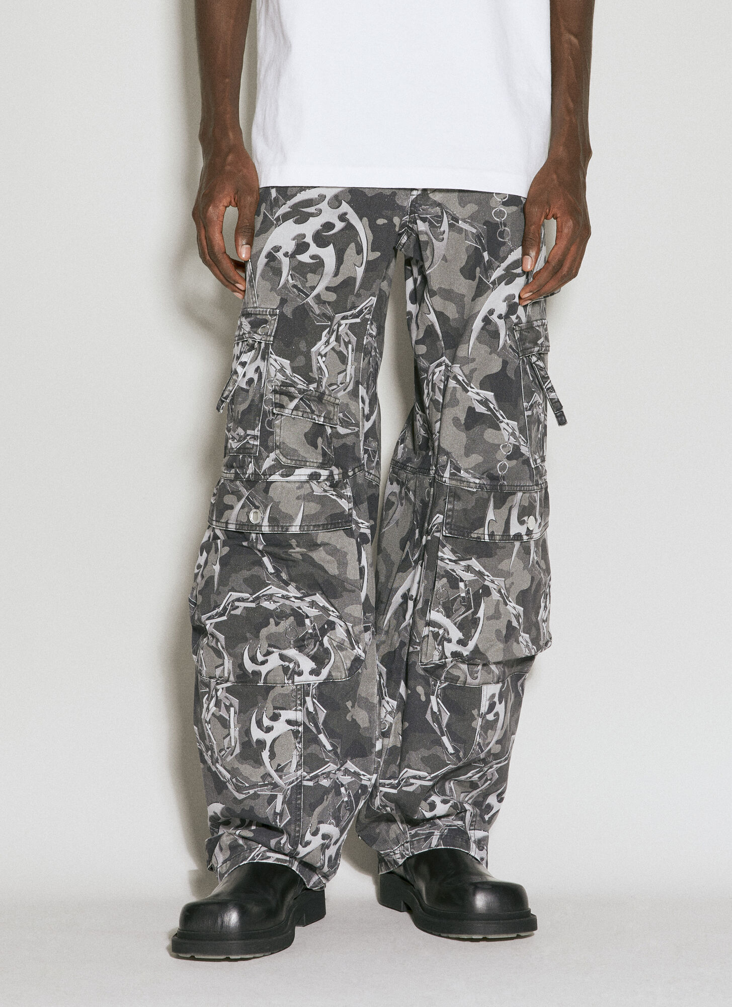 Han Kjobenhavn Camo Printed Cargo Pants In Grey