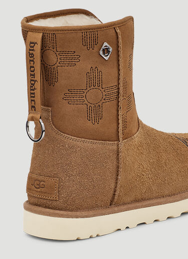 클래식 쇼트 부츠 UGG x Children of the Discordance 클래식 쇼트 부츠 브라운 ugc0151002