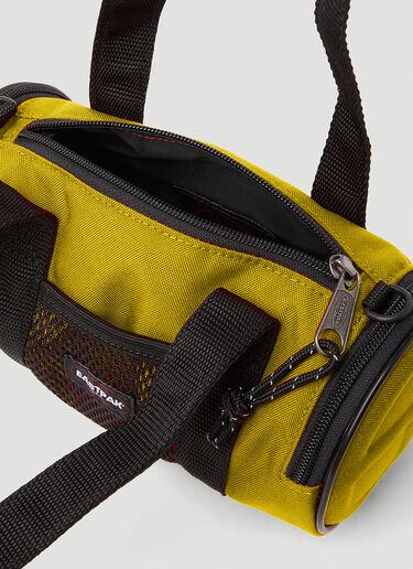 スモール ダッフル クロスボディバッグ Eastpak x Telfar スモール ダッフル クロスボディバッグ イエロー est0353016