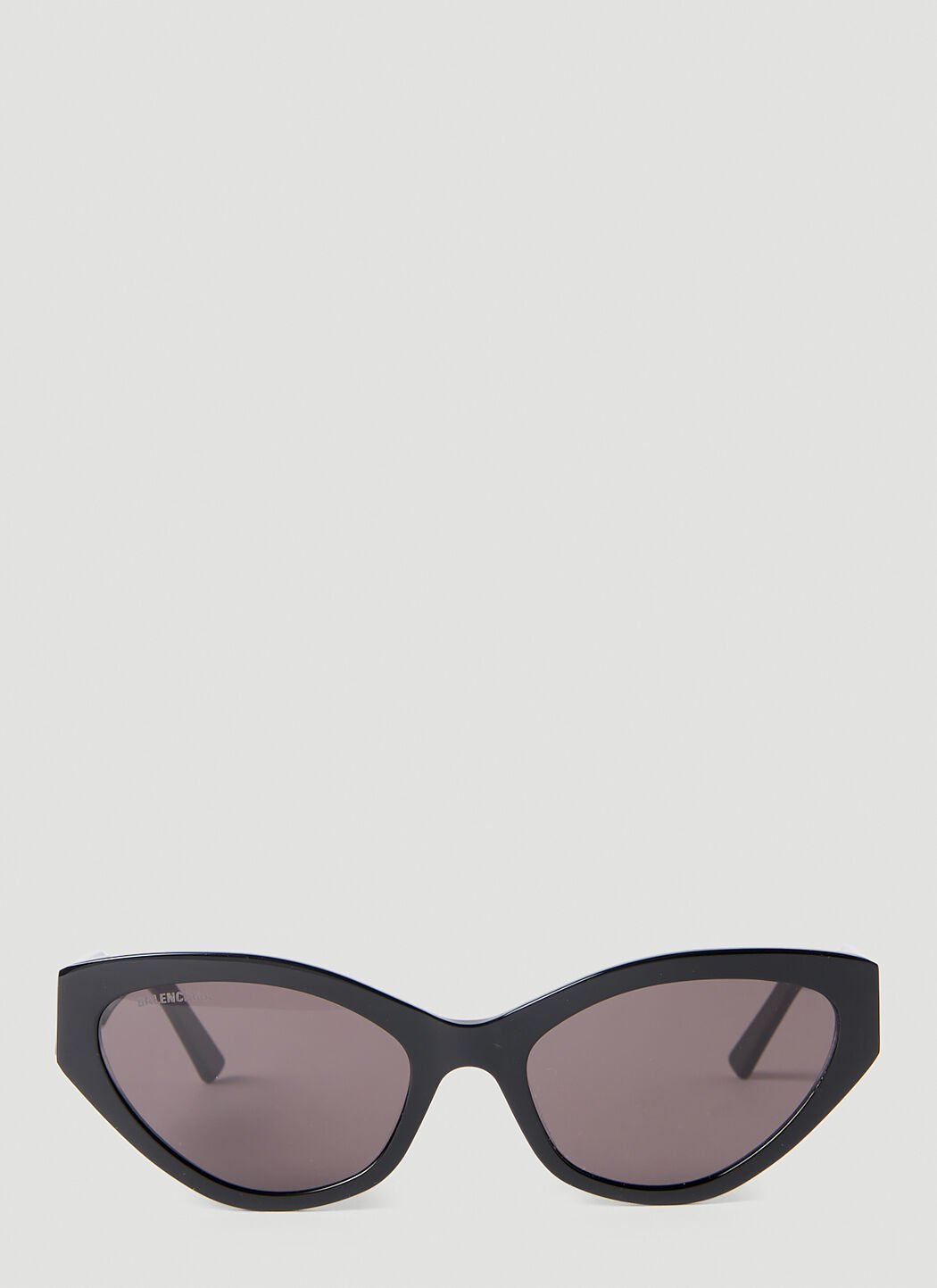Matte black sales cat eye sunglasses