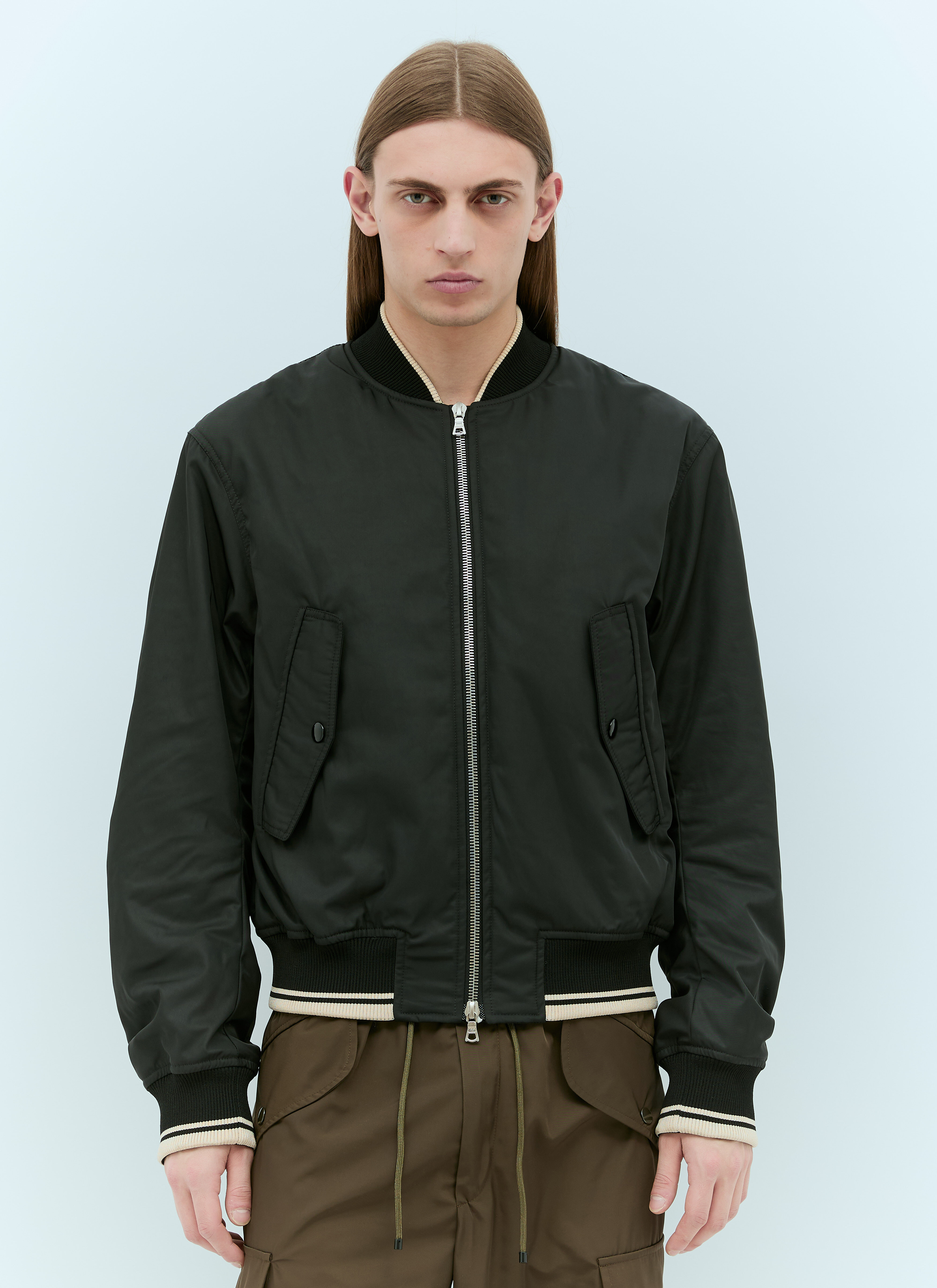 Bomber jacket shop with contrasting collar