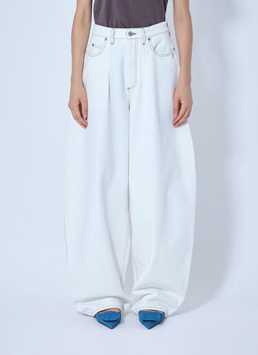 LN-CC® - Jacquemus: Le De-Nîmes Ovalo Jeans - White Jacquemus Le De-Nîmes Ovalo Jeans White jac0266012