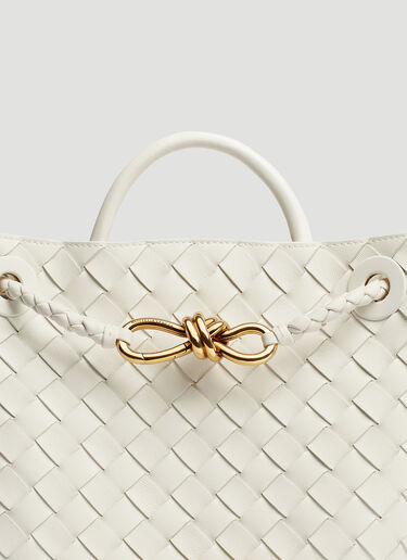 Bottega Veneta 안디아모 스몰 핸드백 화이트 bov0252103