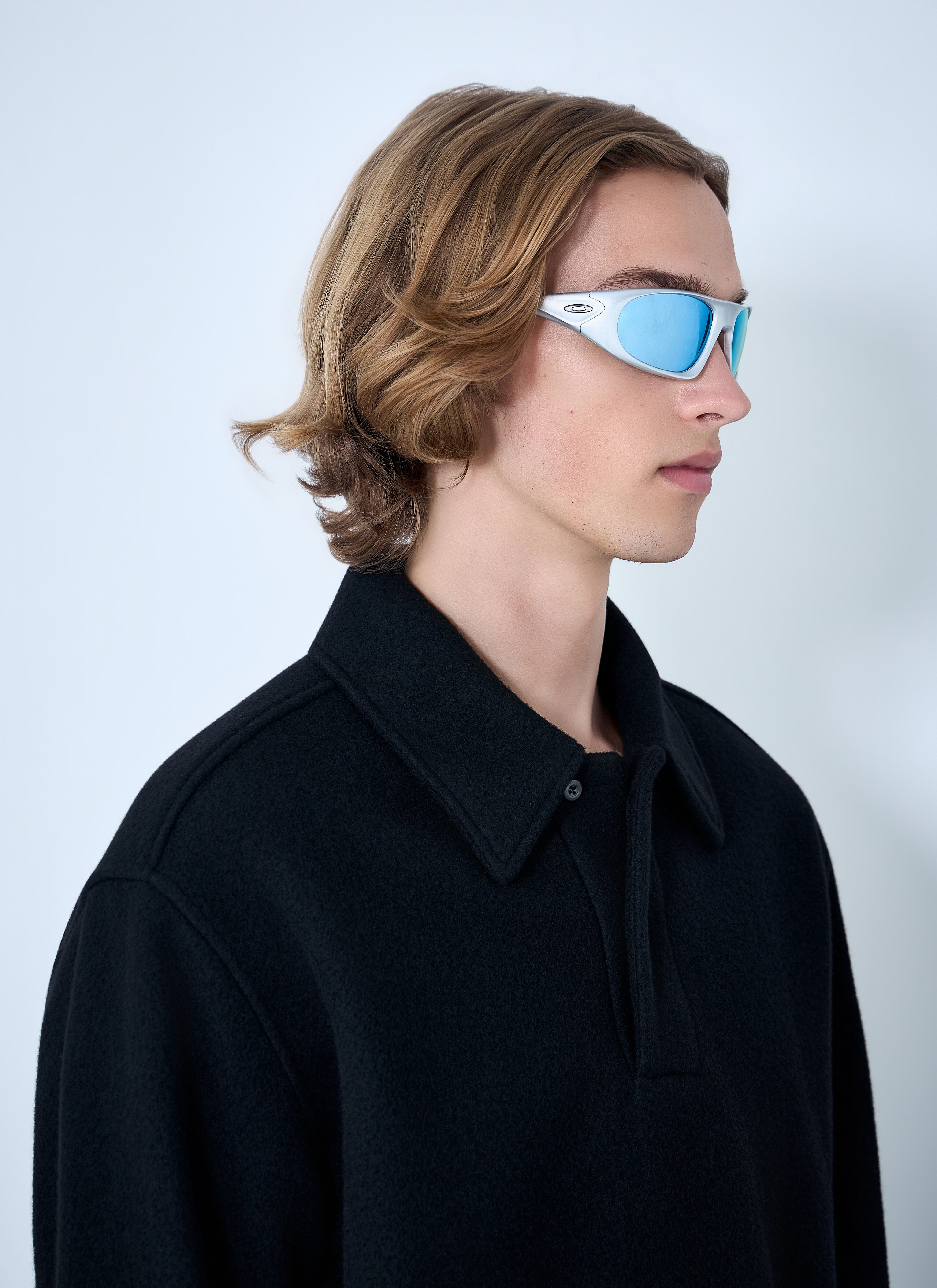 Oakley サングラス Neoforma シルバーフレーム Oakley Men's' Neoforma Sunglasses in Silver | LN-CC®