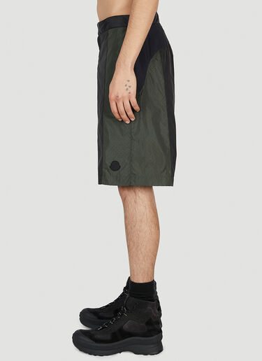 Moncler Born To Protect Shorts Black mon0152032