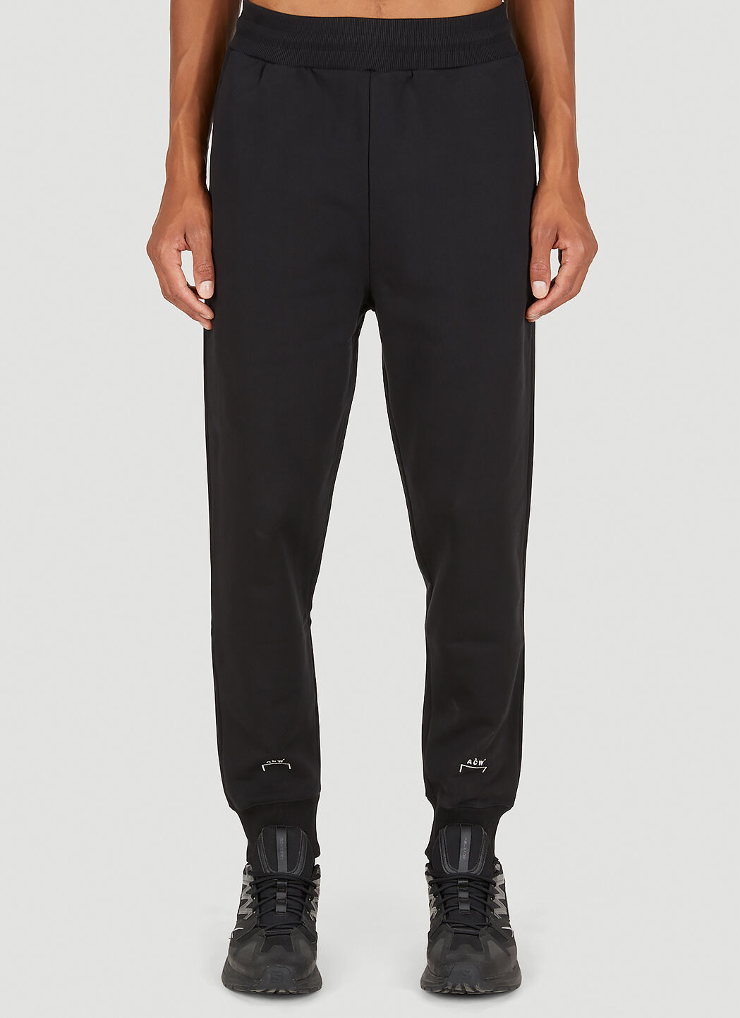 A cold hot sale wall track pants
