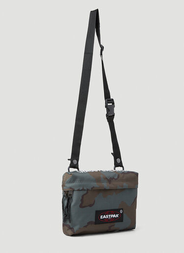 Eastpak x UNDERCOVER カモフラージュ クロスボディバッグ ブルー une0152007