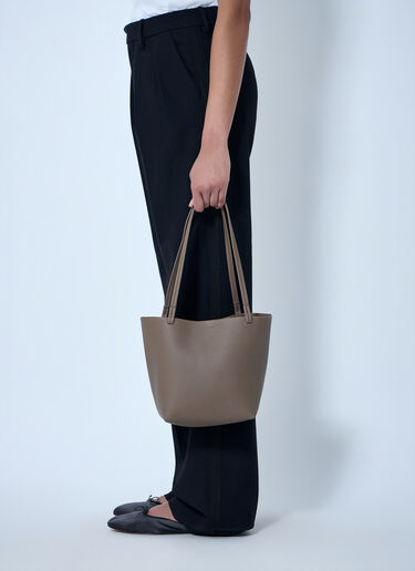 The Row Medium Park Tote Bag Brown row0264091