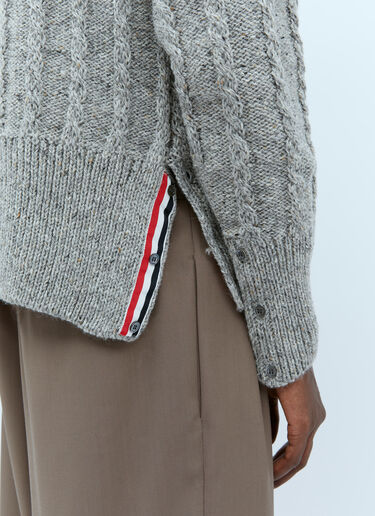 Thom Browne 4-바 스트립이 있는 트위스트 케이블 니트 스웨터 Grey thb0153006