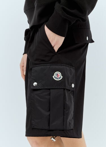 Moncler Logo Patch Cargo Shorts Black mon0156007