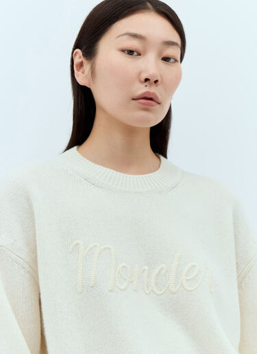 Moncler 로고 자수 스웨터  화이트 mon0257053