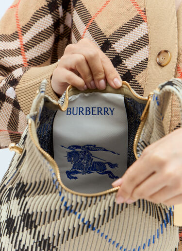 Burberry ミニ ペグ ダッフル ハンドバッグ  ベージュ bur0257022