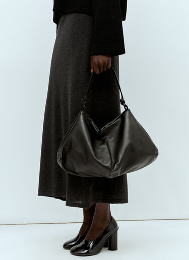 The Row Samia Shoulder Bag Black row0256043