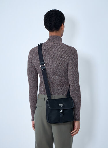 Prada Re-Nylon and Saffiano Leather Shoulder Bag <ul><li>高度：20厘米 / 7.9英寸</li><li>宽度：22厘米 / 8.7英寸</li><li>长度：6厘米 / 2.4英寸</li></ul> pra0164012