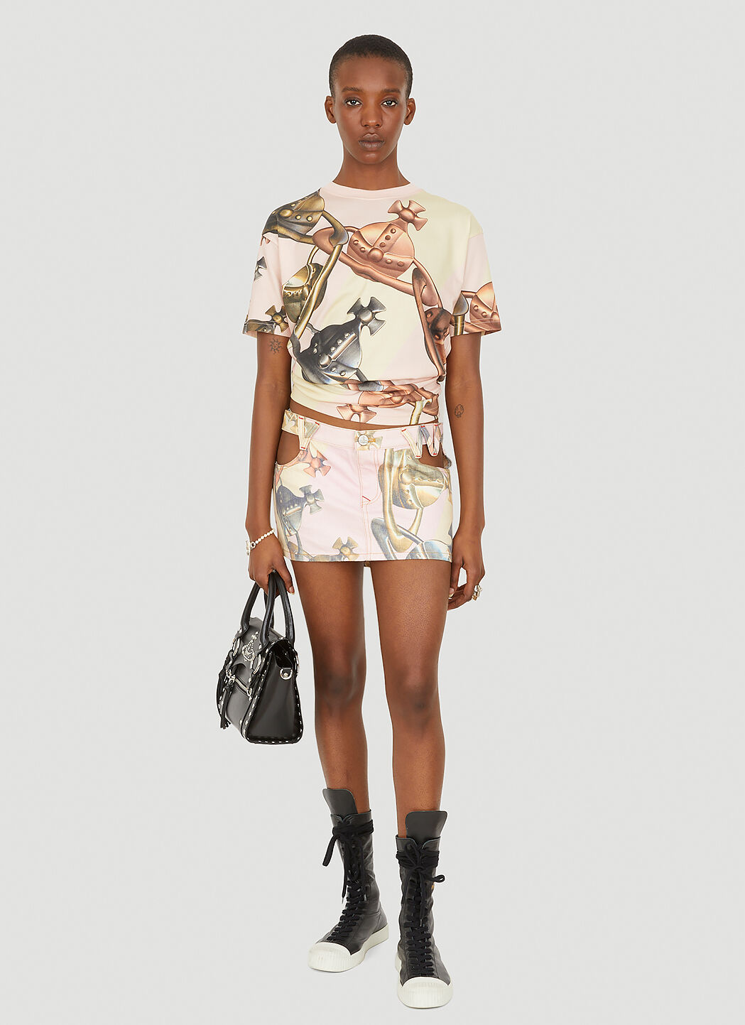 Vivienne Westwood Women s Orb Print T Shirt in Beige LN CC