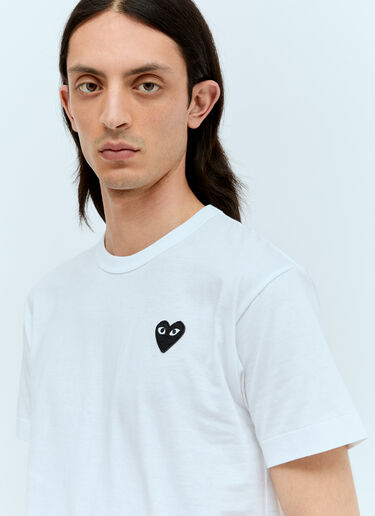 Comme Des Garçons PLAY ロゴパッチTシャツ ホワイト cpl0356004