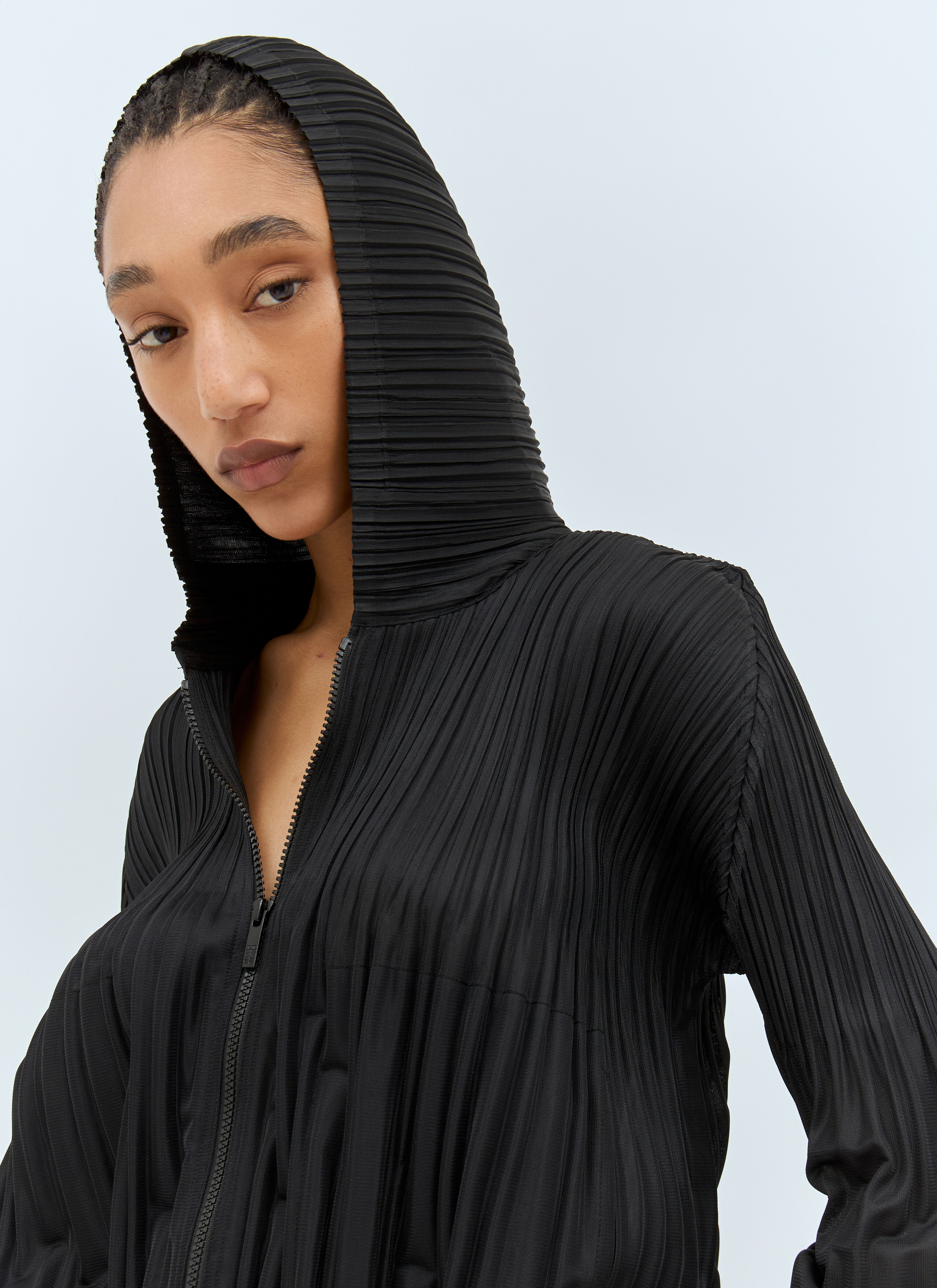魅力的な価格 Pleats Please Issey Miyake Women's' Fluffy Hooded Top in 帽子