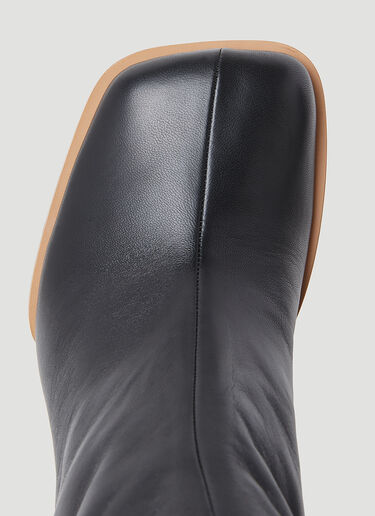 Jacquemus Les Bottines Rond Carré Boots Black jac0254051