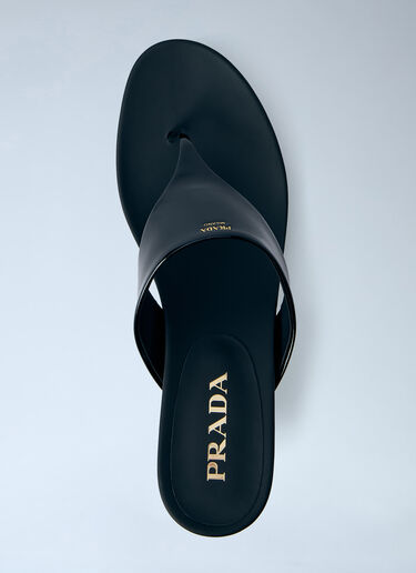 Prada Patent Leather Thong Sandals Black pra0264013