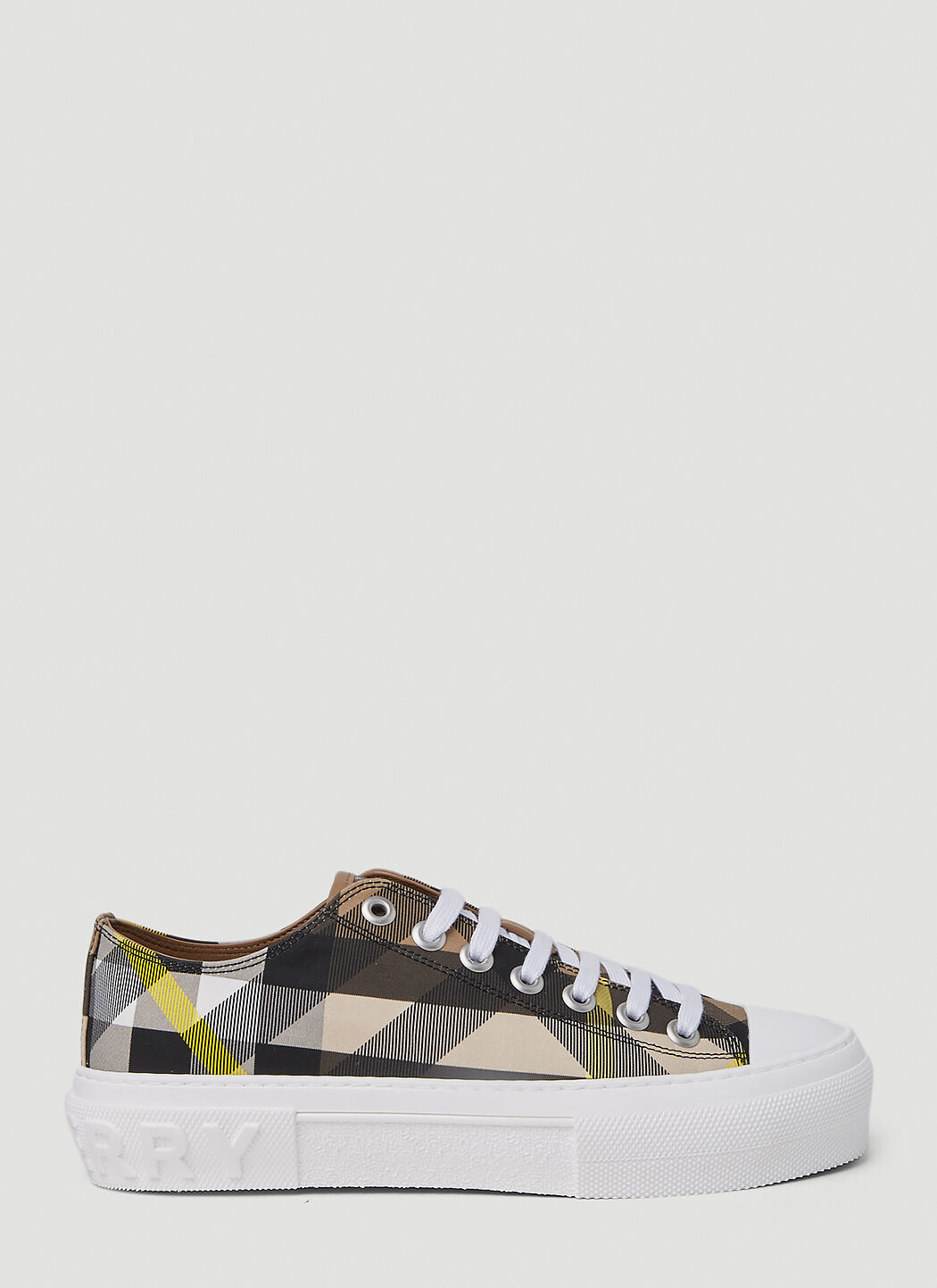 Burberry outlet canvas shoes