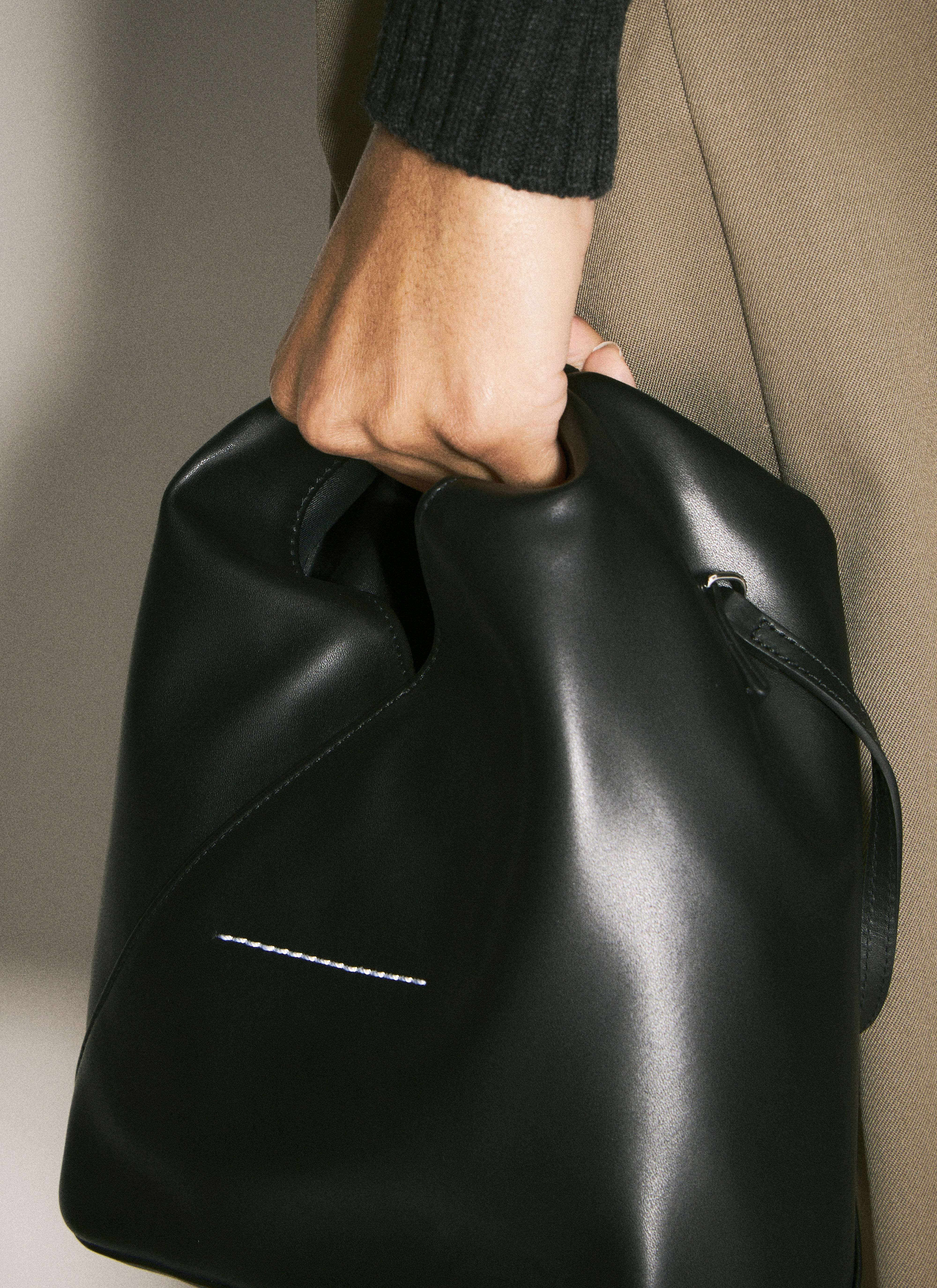 MM6 Maison Margiela Women's' Classic Japanese Crossbody Bag in Black |  LN-CC®