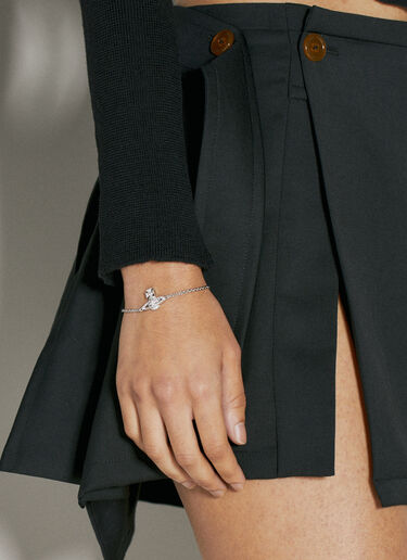 Carmela バスレリーフブレスレット Vivienne Westwood Carmela バスレリーフブレスレット シルバー vvw0254050