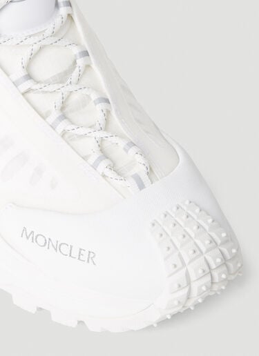 Moncler 트레일그립 라이트 스니커즈 화이트 mon0152041