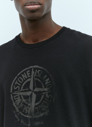 Stone Island 徽标印花 T 恤 黑色 sto0156099