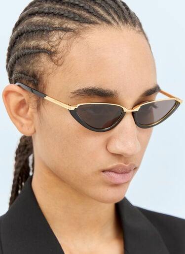 Classic Cat-Eye Sunglasses Bottega Veneta Classic Cat-Eye Sunglasses Black bos0258003