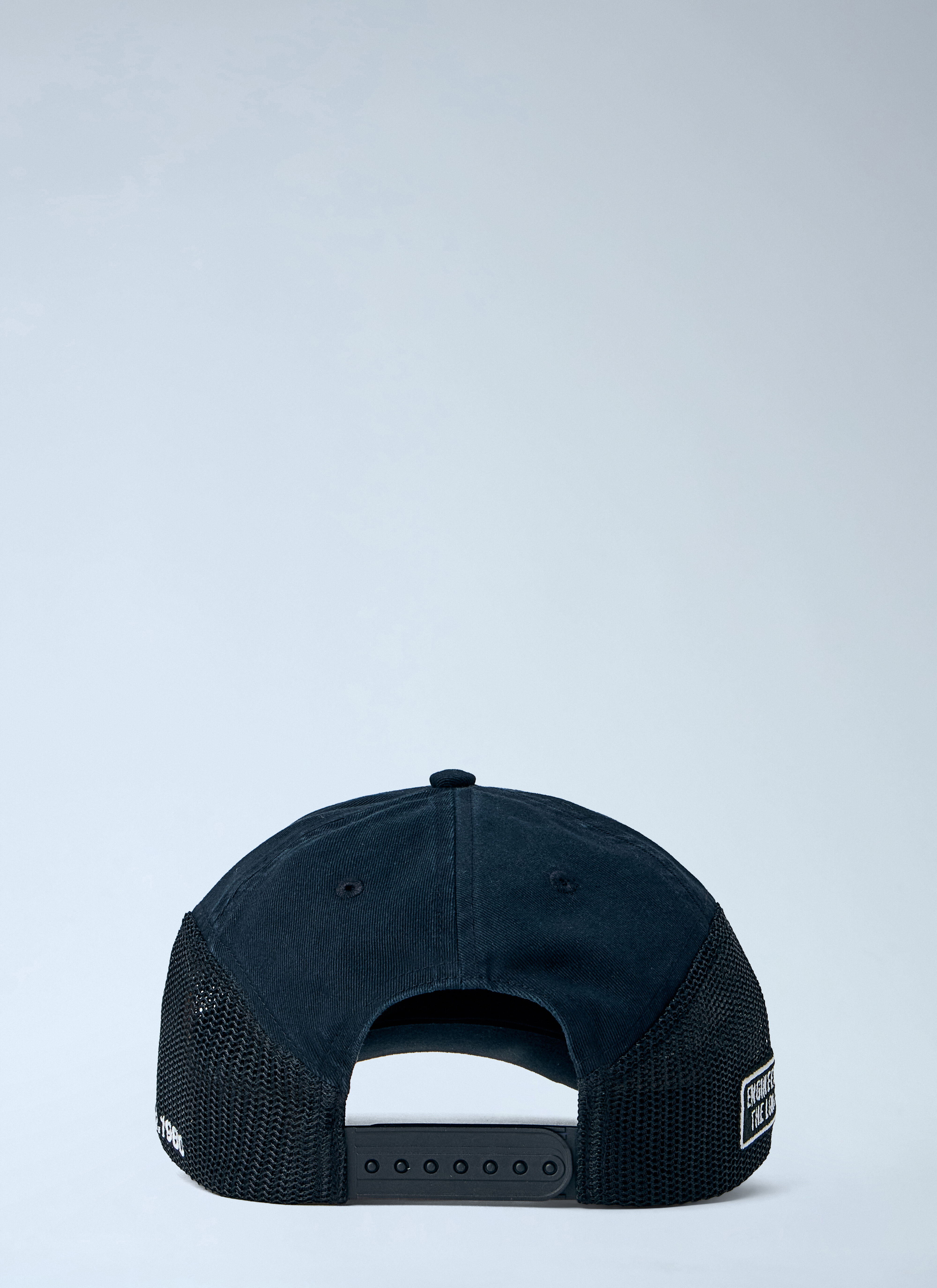 Stüssy Men's' LP Service Mesh Strapback Cap in Black | LN-CC®