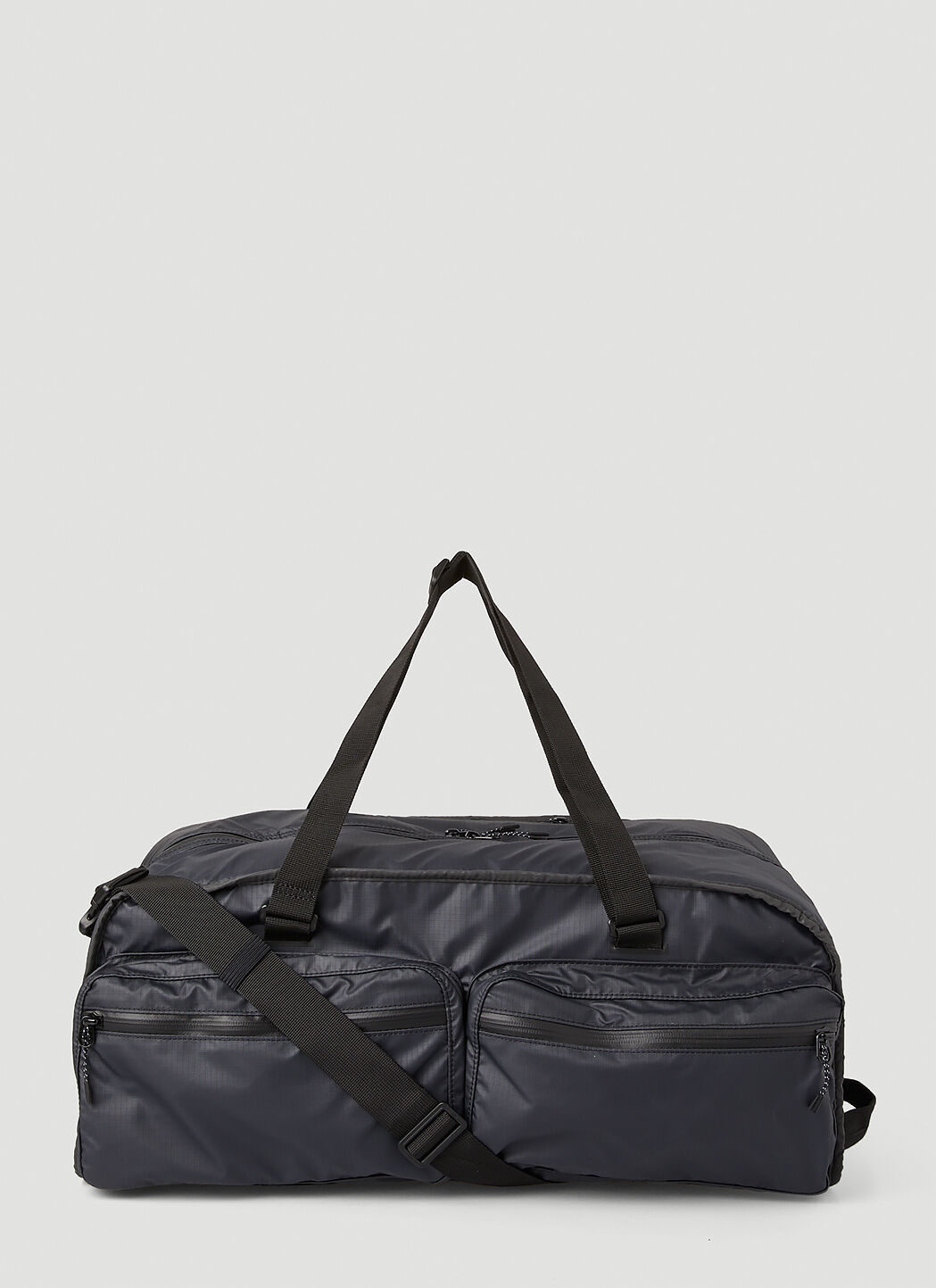 Nike Logo Weekend Bag in Black LN CC