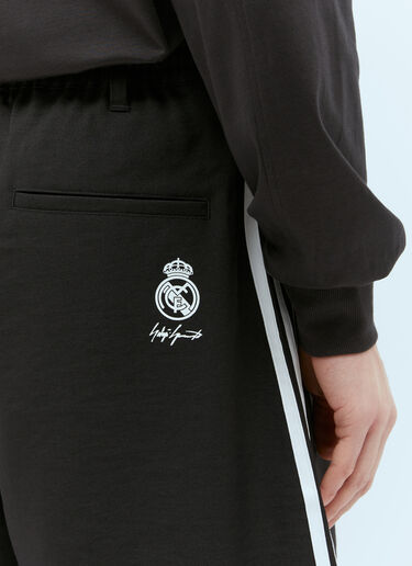 Y-3 x Real Madrid 徽标印花运动短裤 黑色 rma0156010