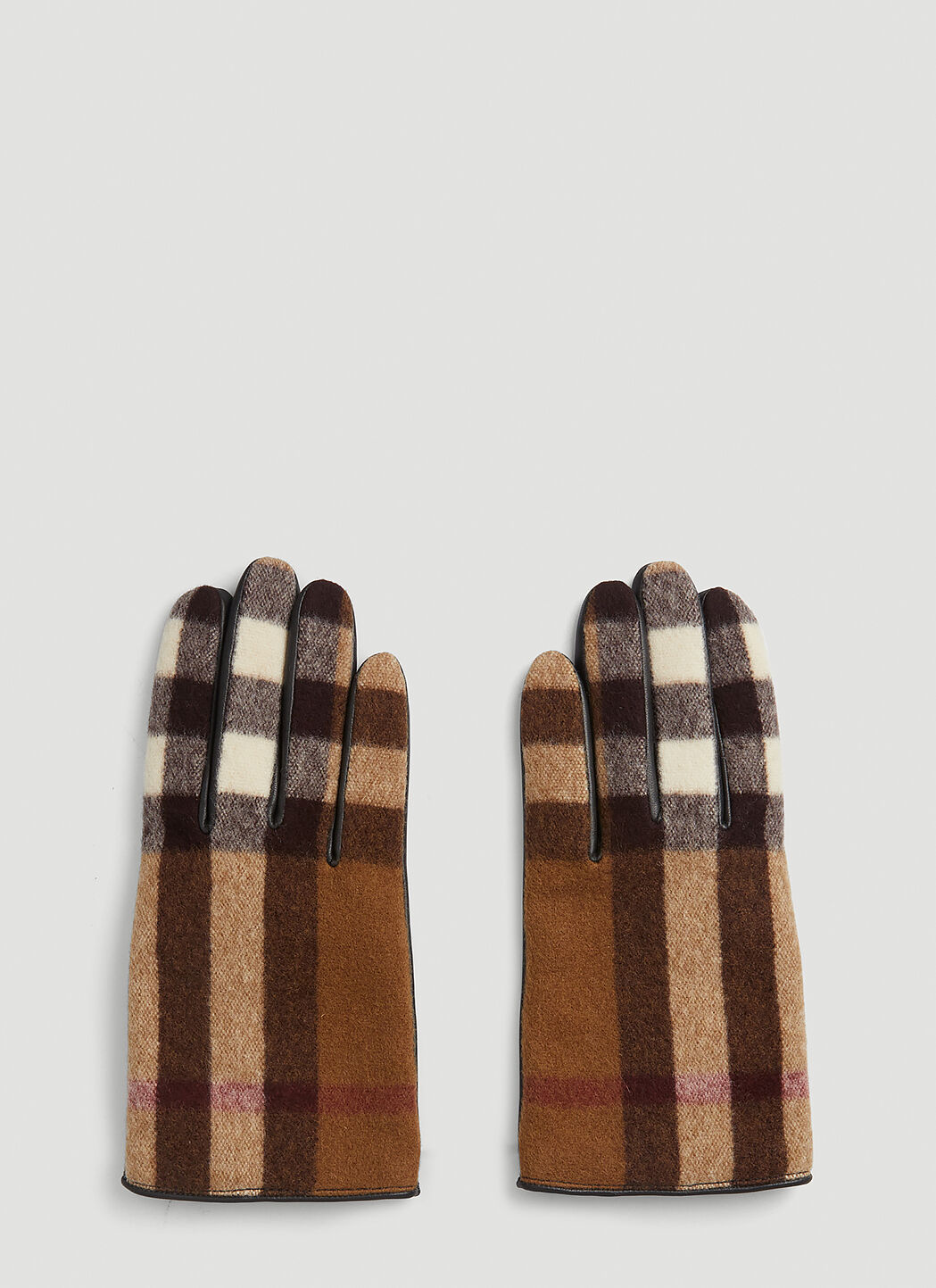 Burberry shop gloves green