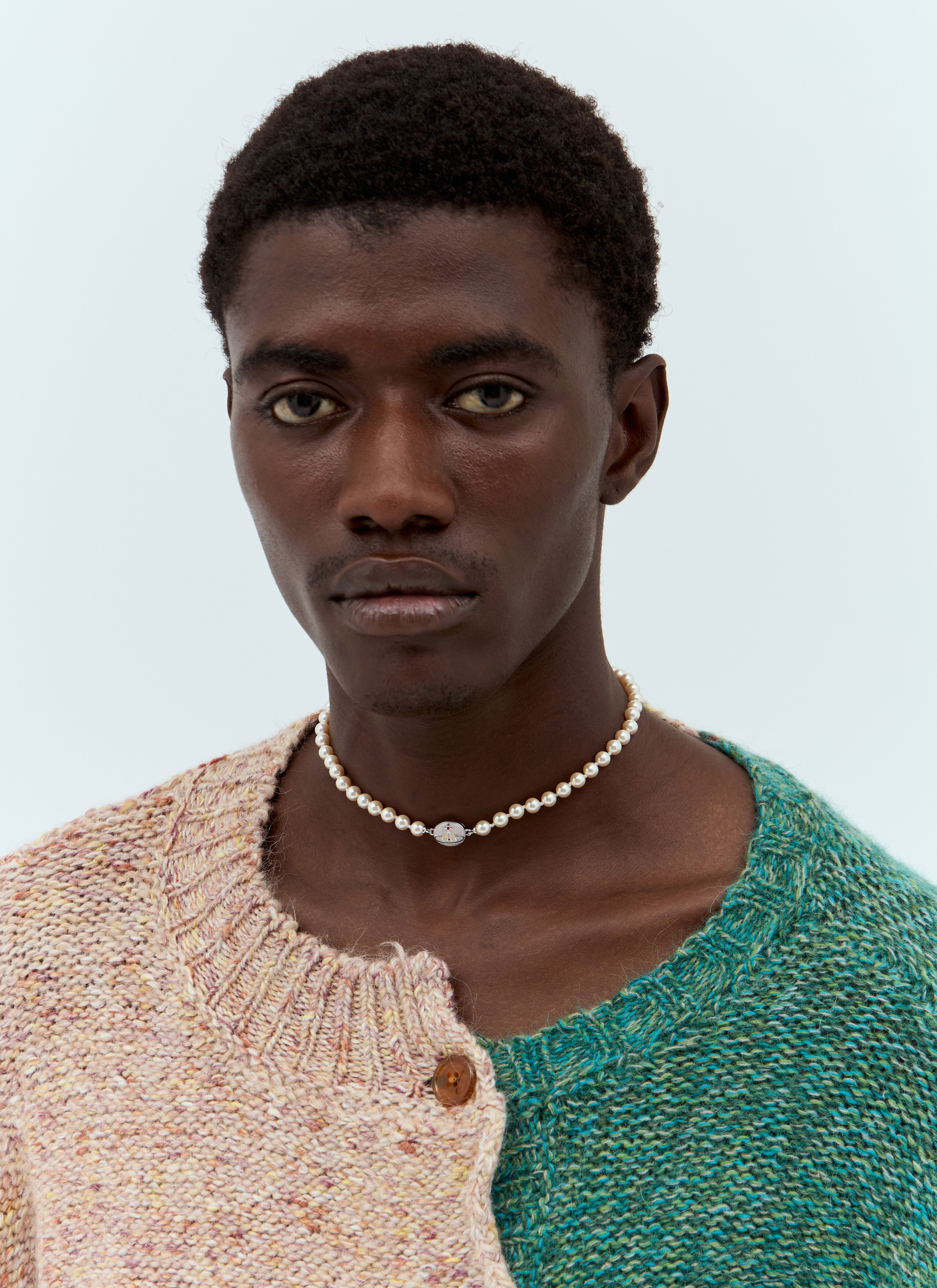 Vivienne Westwood Loelia Necklace en Cream pour homme | LN-CC®