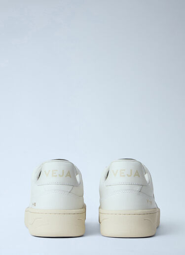 Veja V-90 Leather Sneakers White vej0354001