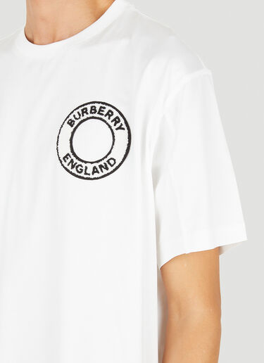 Burberry 로고 프린트 티셔츠 화이트 bur0150007
