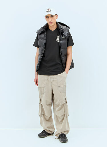 Moncler 로고 아플리케 티셔츠  블랙 mon0157030