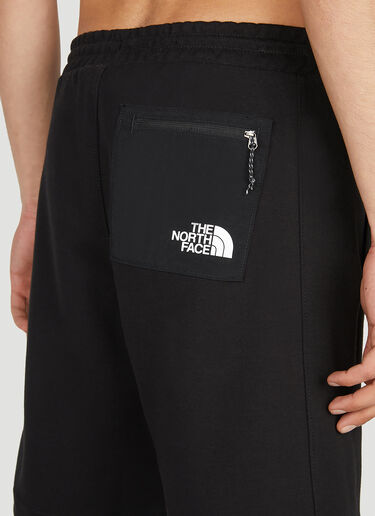 The North Face 테크 쇼츠 블랙 tnf0152011