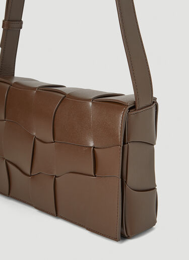 Bottega Veneta Cassette 波浪斜挎包 棕色 bov0153036
