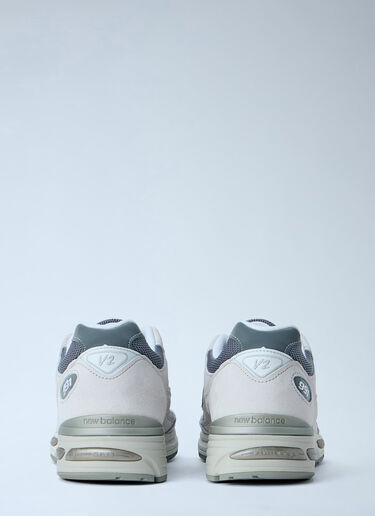 LN-CC® - New Balance: Made in UK 991V2 Sneakers - Grey New Balance Made in UK 991V2 Sneakers Grey new0165030