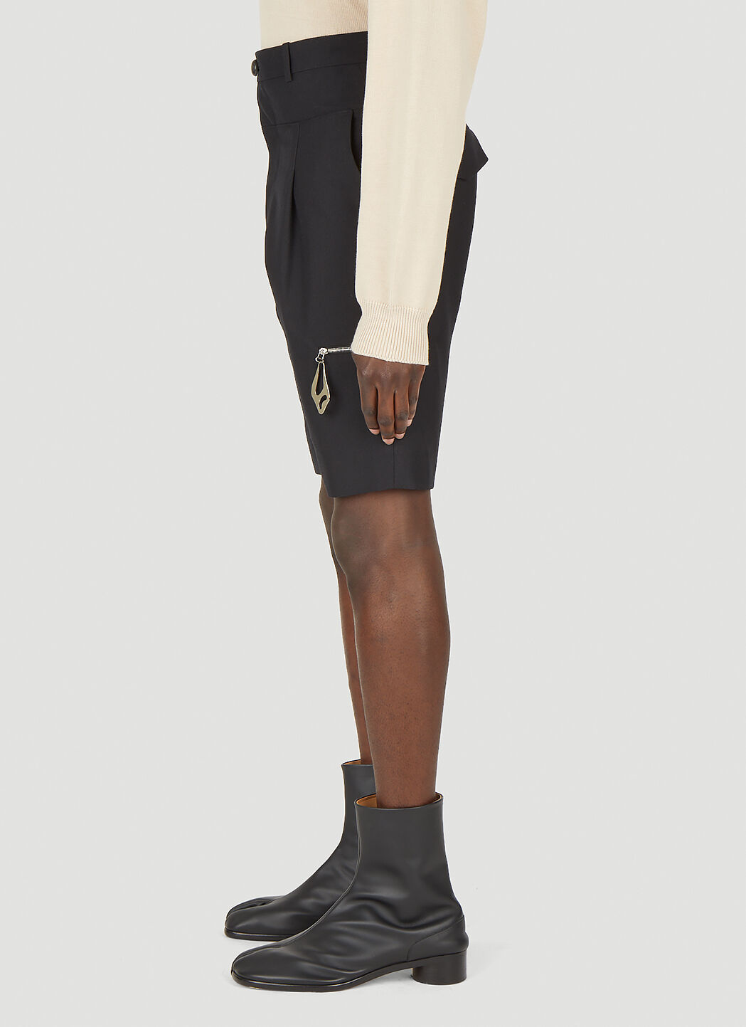 商品画像：Namacheko Lupon Shorts in Black | LN-CC 2