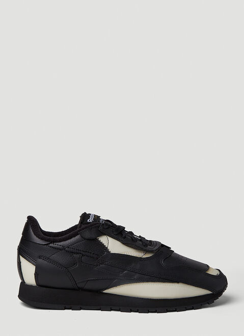 Maison Margiela x Reebok CL Memory of Shoes Sneakers Black rmm0348008