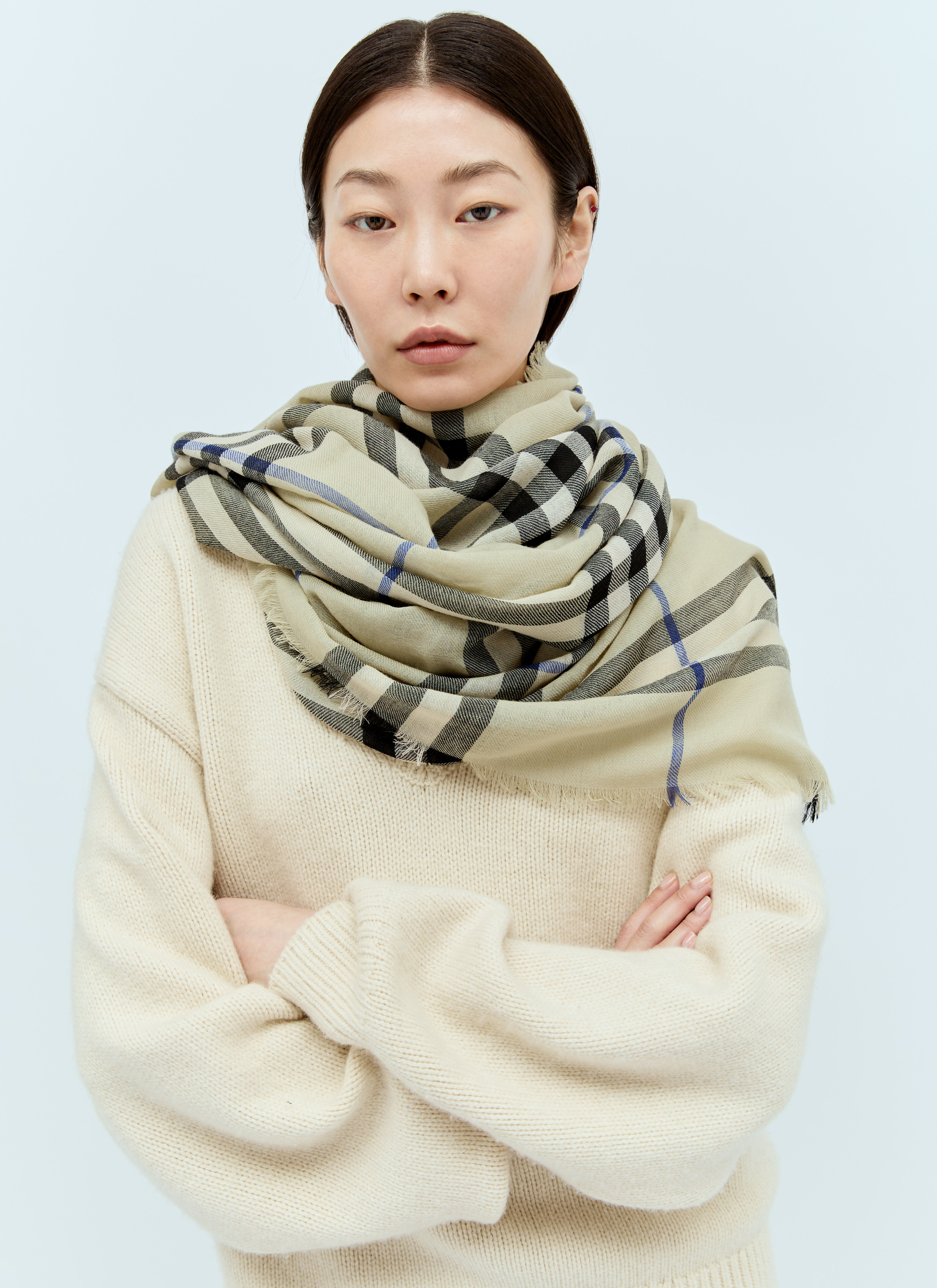 Burberry Check Wool Scarf in Beige fur Damen LN CC